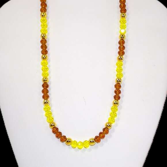 Yellow and brown all glass bead necklace mixed with polished gold beads. - Picture 5 of 8